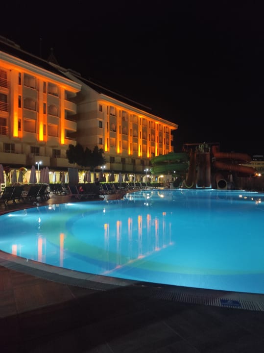 Pool Calimera Hane Garden