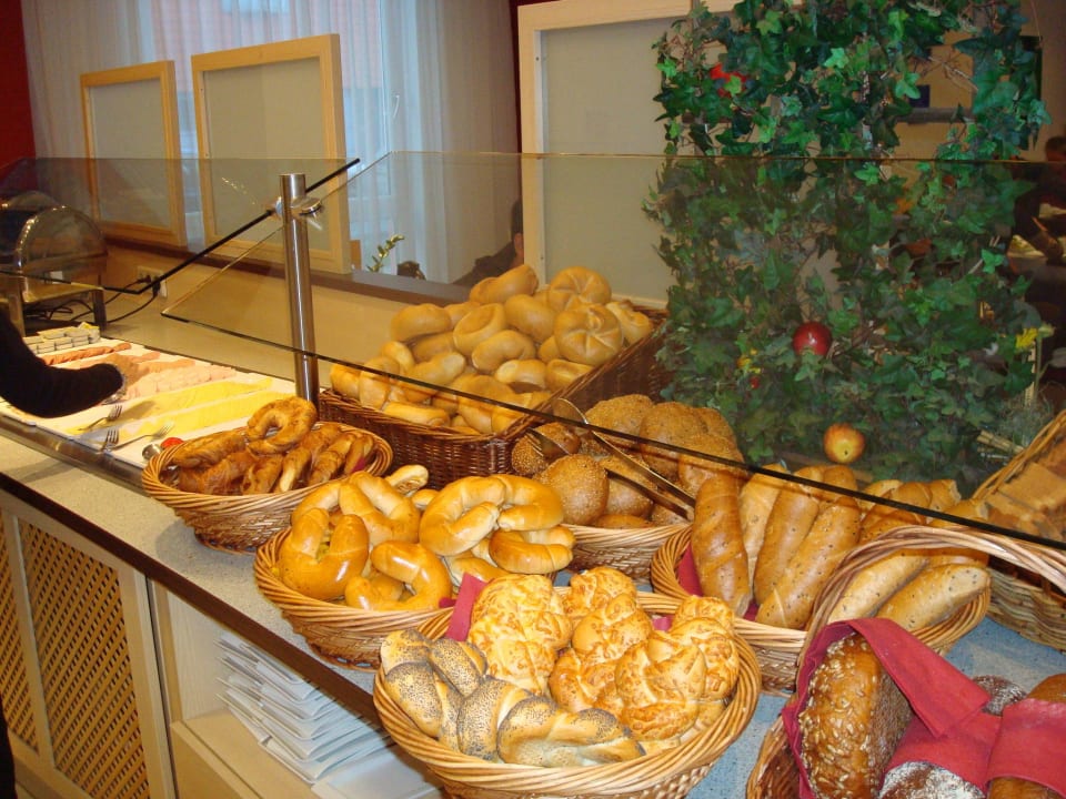 Frühstücksbuffet Premier Inn Wien City Hauptbahnhof