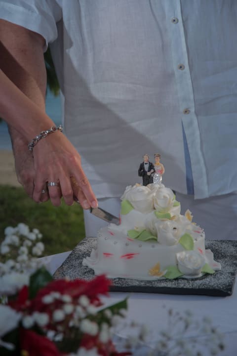 Hochzeitstorte für zwei Sofitel Imperial Resort & Spa