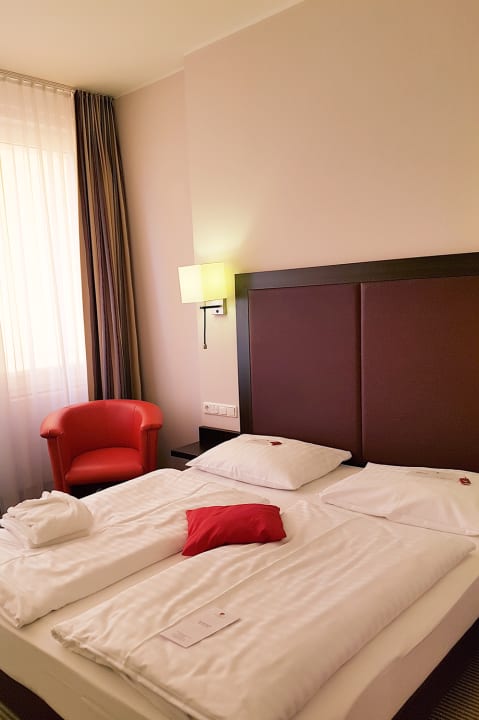 Zimmer acom Hotel München