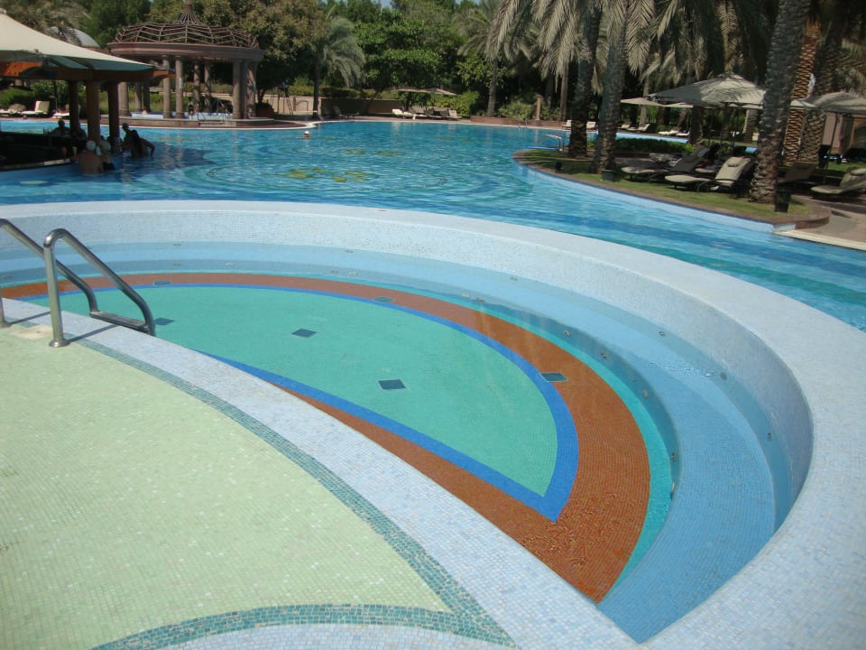 Pool Emirates Palace Mandarin Oriental