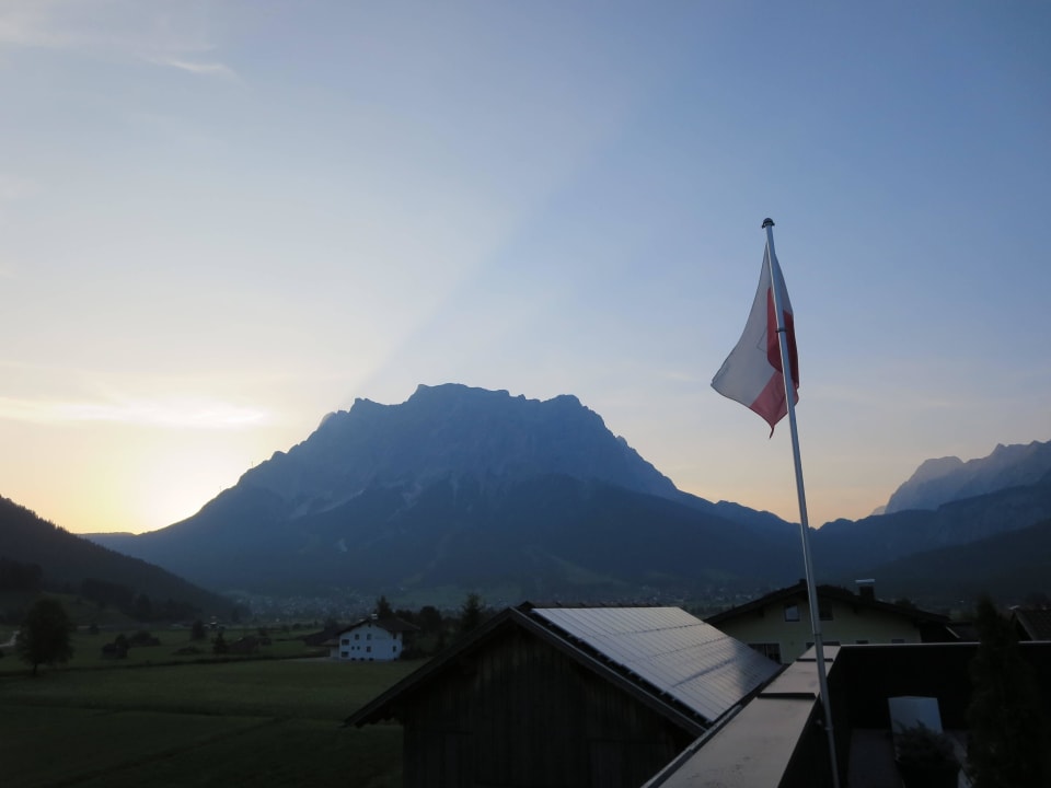 Morgens um 06.00 auf der Dachterrasse Alpenstern Pension & Suites