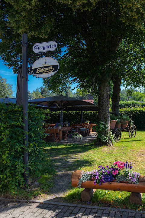 Gartenanlage Gasthof & Hotel Dammschenke