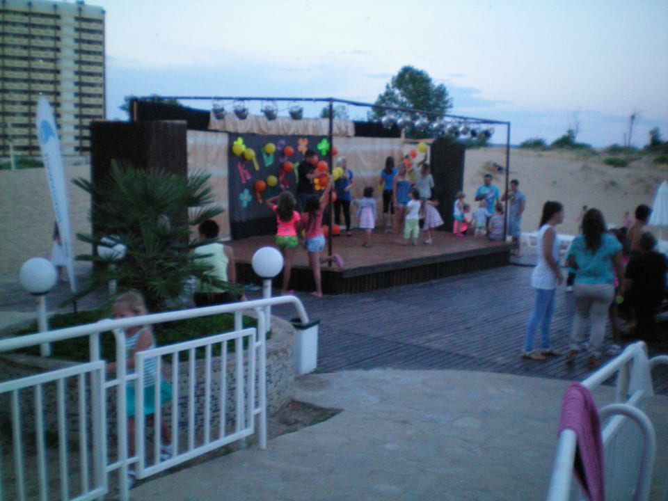 Vorbereitung zur Kinderdisko und Abendanimation Nessebar Beach Hotel