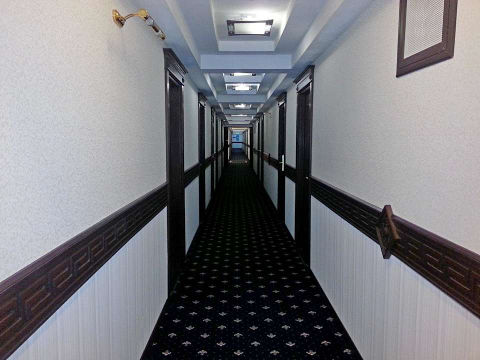 Corridor Hotel Kassado Plaza