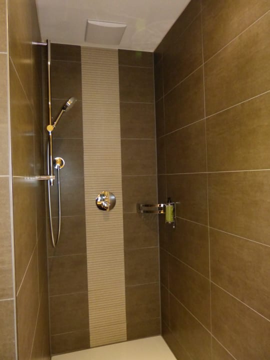 Dusche Panoramahotel Oberjoch