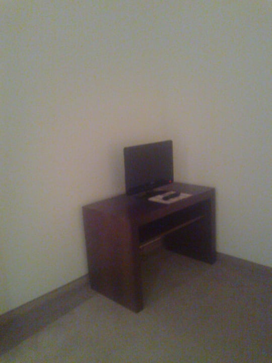 Schlafbereich TV Hotel Dorint an der Messe Köln