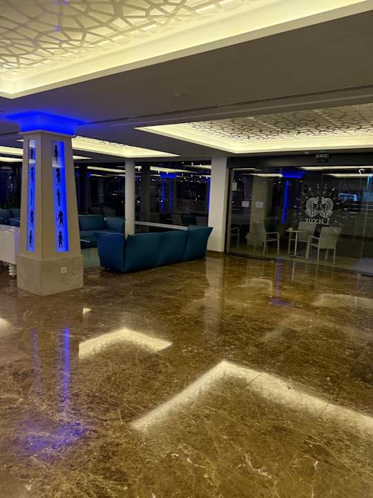 Lobby Hotel Luxor