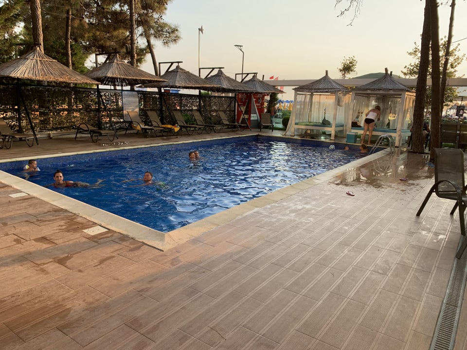 Pool Albanian Star Hotel