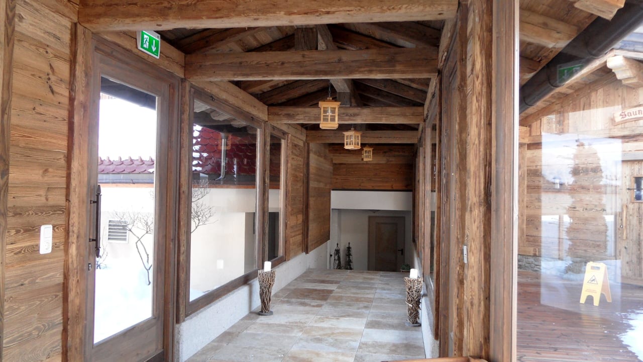 Zwischengang ins Hotel Verwöhnhotel Kristall
