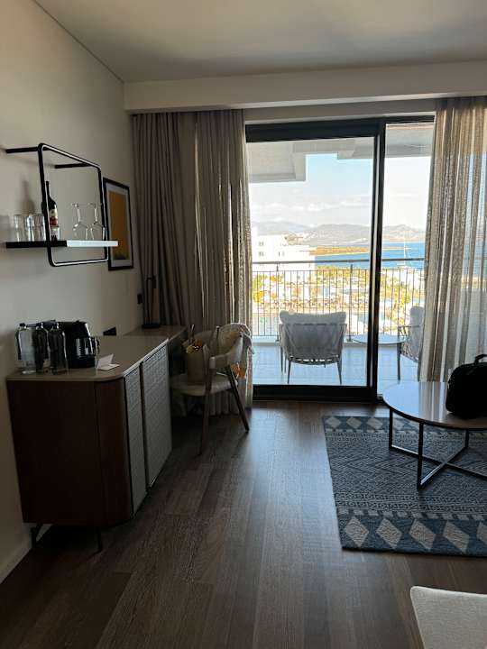 Zimmer Anda Barut Collection