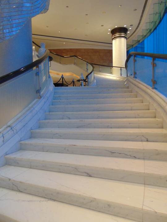 Lobby Harbour Grand Kowloon