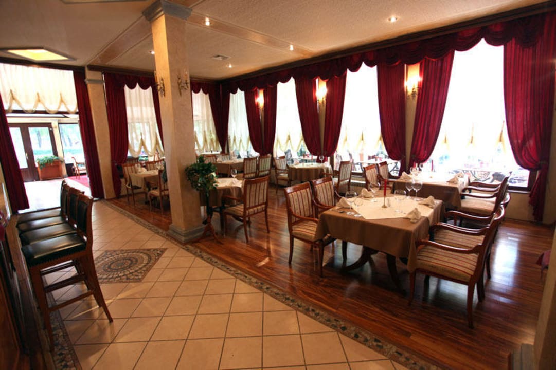 Restaurant Hotel Aleja AA