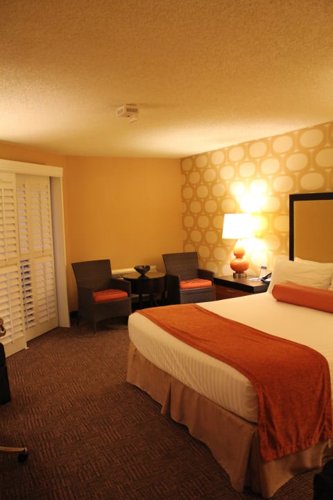 Zimmer/Bett The SeaCrest Oceanfront Hotel