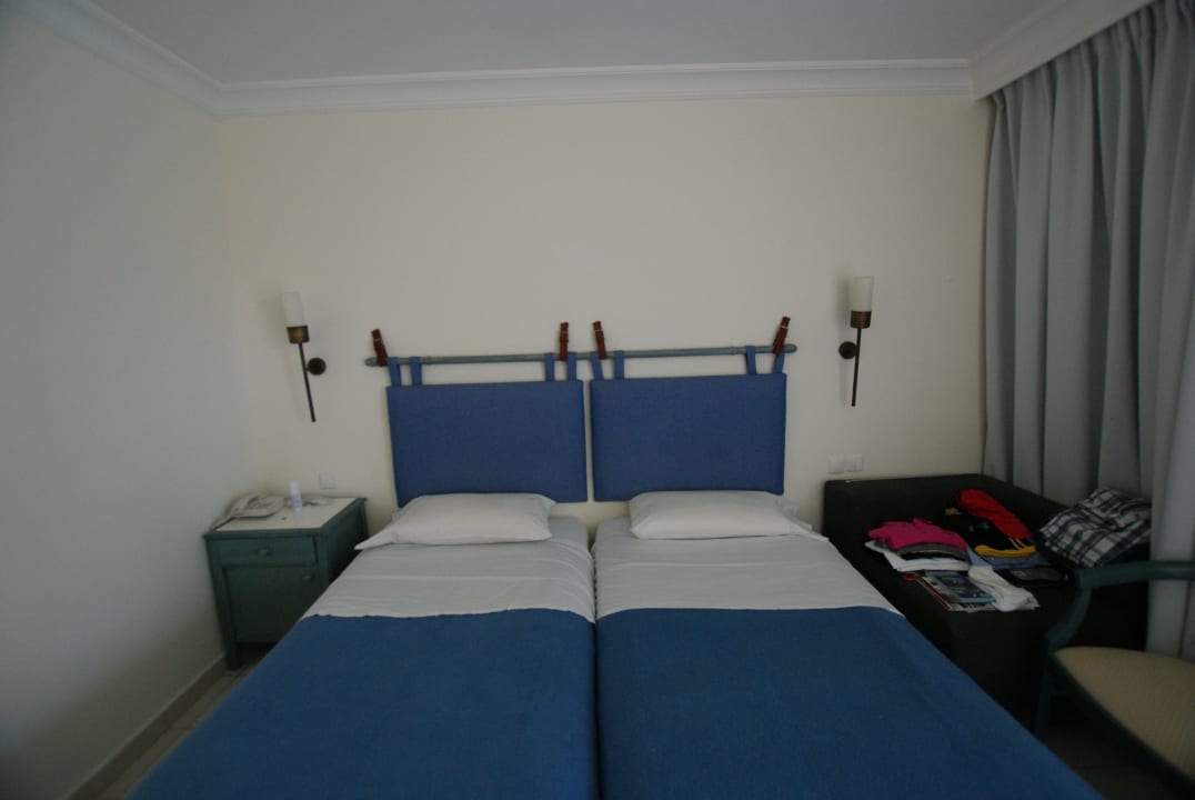 Pokoj Domes Aulūs Zante, Autograph Collection