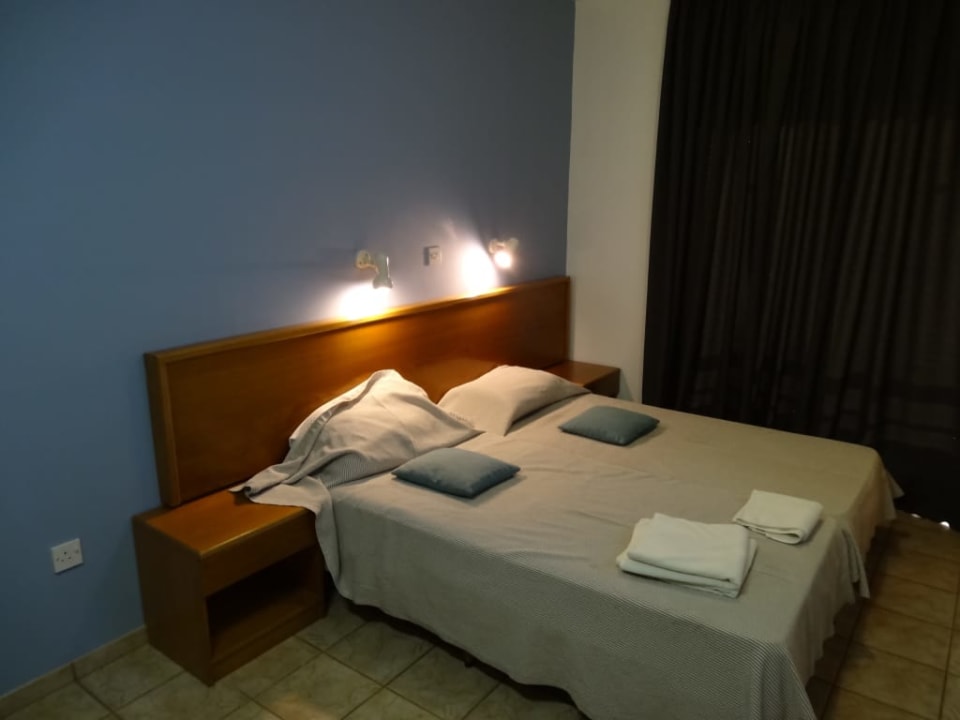 Łóżko Apartments Captain Karas