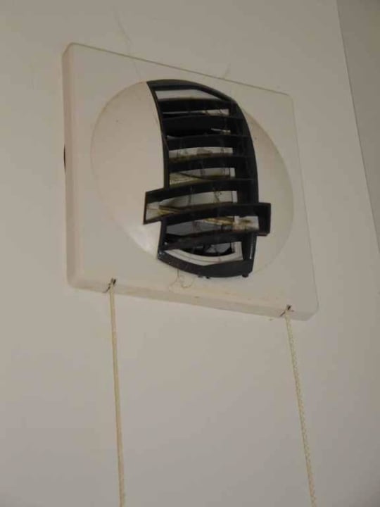 "Gereinigte" Dunstabzugshaube / Küche Hotel Feriendorf St. Loup