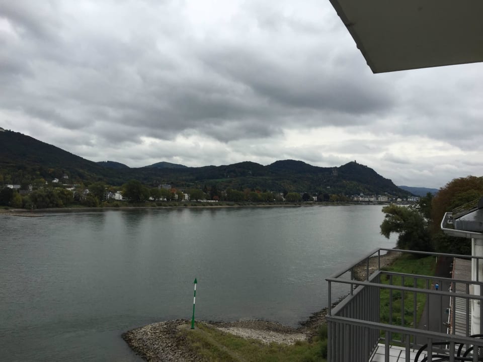 Zimmer 310 - Rheinblick Rheinhotel Dreesen