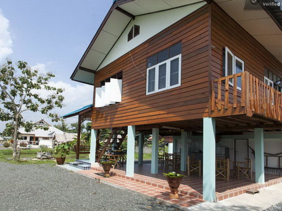 Traditional Thai Teakwood house Lha's Place Guesthouse and Holidayhomes