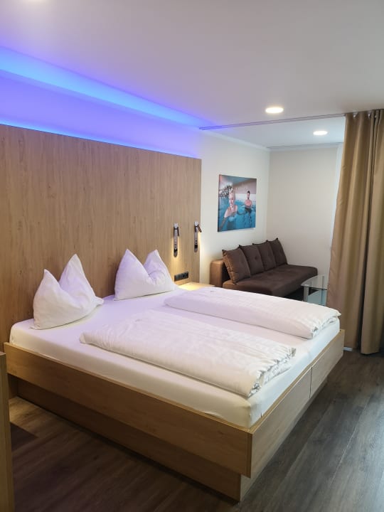 Zimmer NOVAPARK Flugzeughotel Graz
