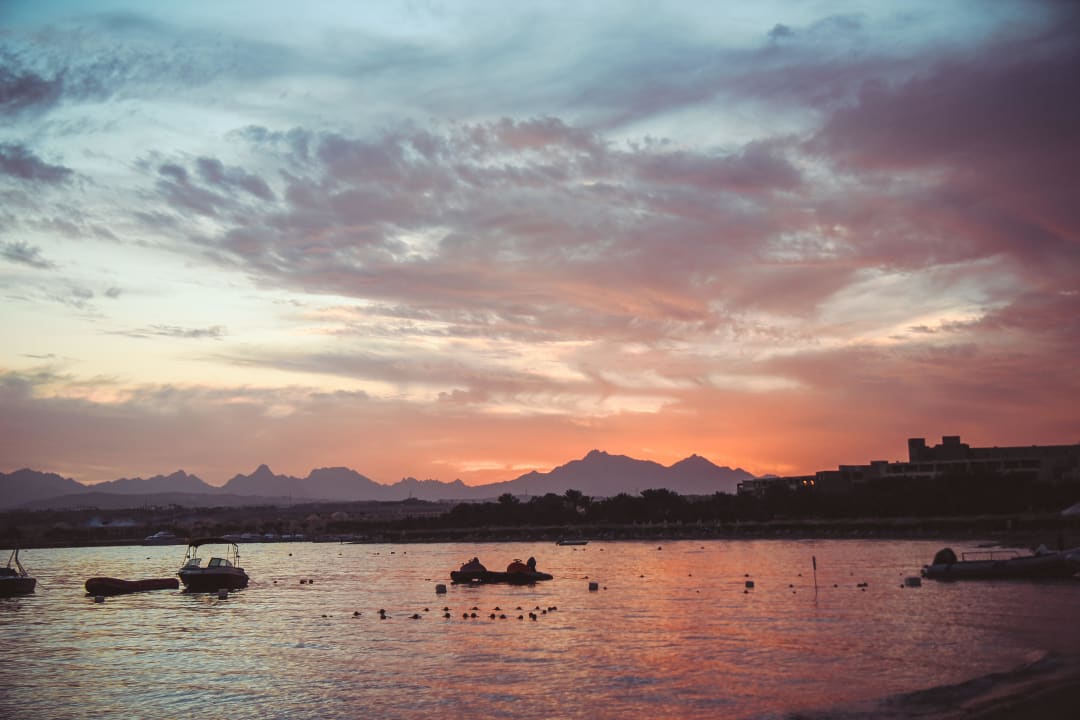 Вид с пляжа Makadi Palace