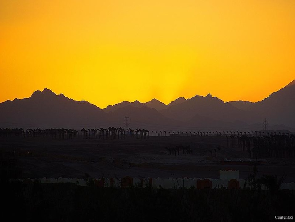 Sonnenuntergang Fort Arabesque Resort, Spa & Villas
