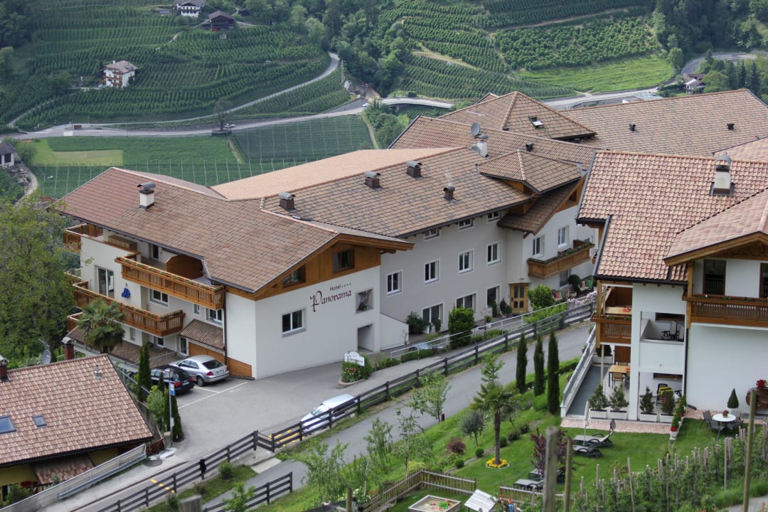 Panoramahotel vom Wildgehege aus Hotel Panorama