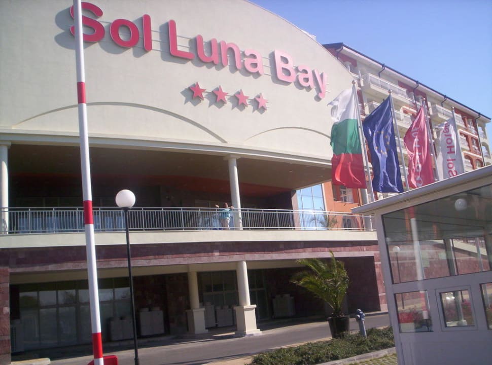 Der Eingang zum Relaxen Sol Luna Bay