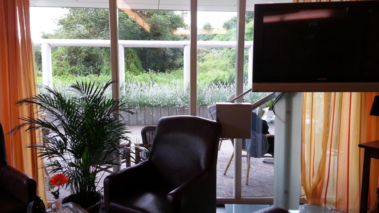 Ausblick zum Innenhof - hinter Empfangsraum Duinhotel Zomerlust