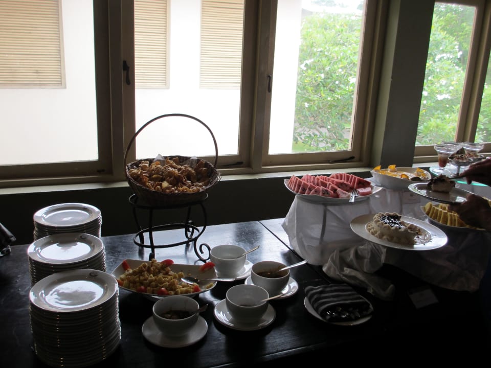 Dessert Buffet Mermaid Hotel & Club