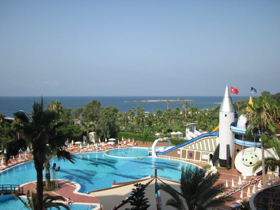 Вид из нашего окна Arycanda Kirman Premium