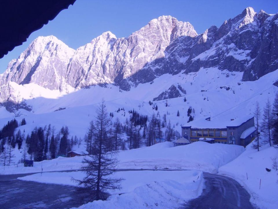 Blick auf die Talstation Berghotel Türlwand