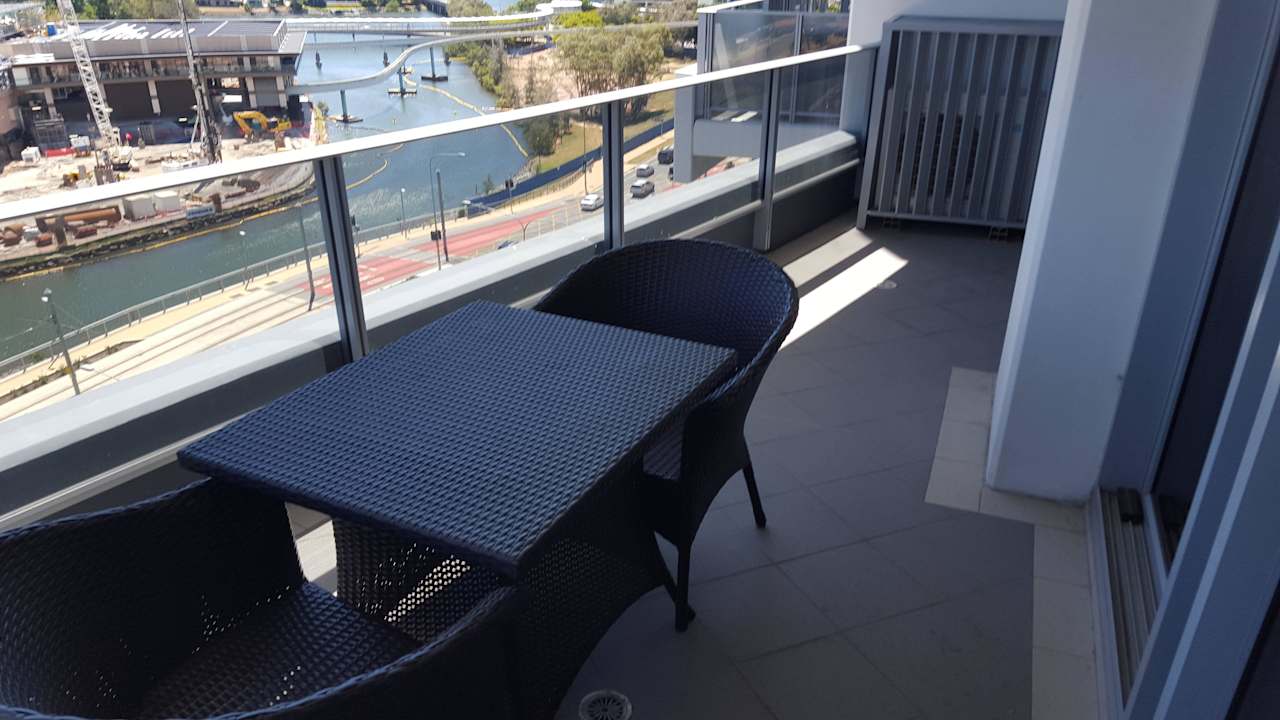 Balkon Apartments Meriton - Gold Coast