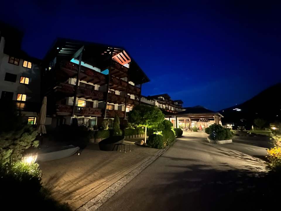Außenansicht Wellnesshotel Zechmeisterlehen