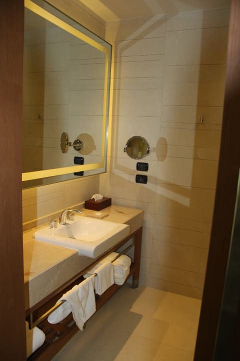 Badezimmer Eastin Grand Hotel Sathorn