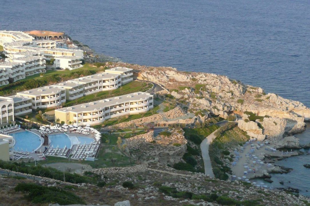 Hotelanlage mit Strand Hotel Kalithea Horizon Royal