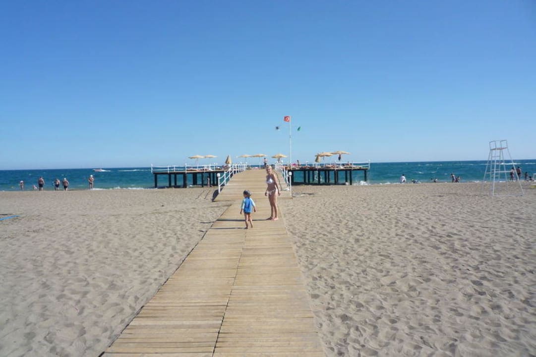 Strand Royal Wings Hotel