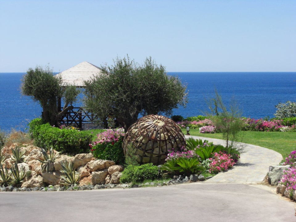 Weg zum Strand Hotel Kalithea Mare Palace