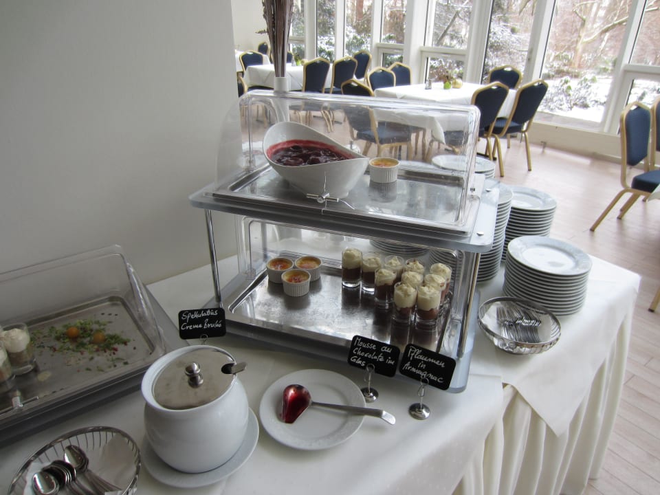 Dessert Mittagstisch ACHAT Hotel Bad Dürkheim
