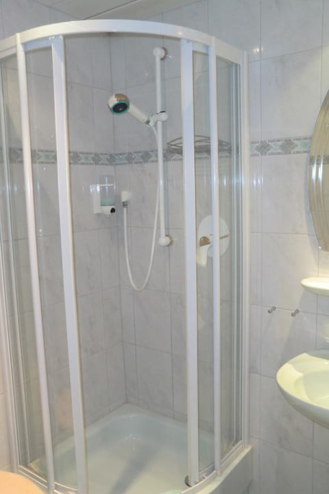 Badezimmer Gästehaus am Alpenpark