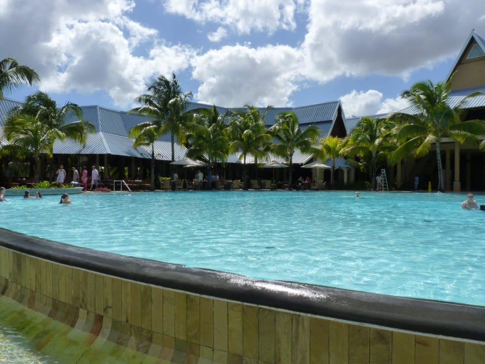 Pool Victoria Beachcomber Resort & Spa