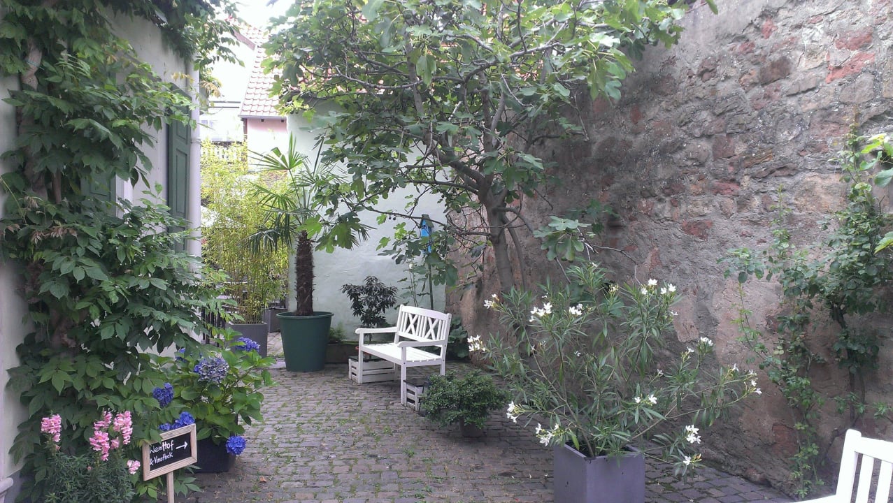 Hof Rebstöckel Gästehaus WeinHof & Vinothek