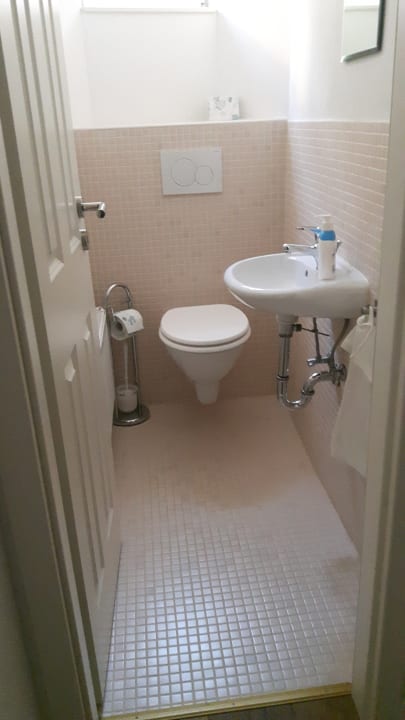Toilette Apartment Königstrasse