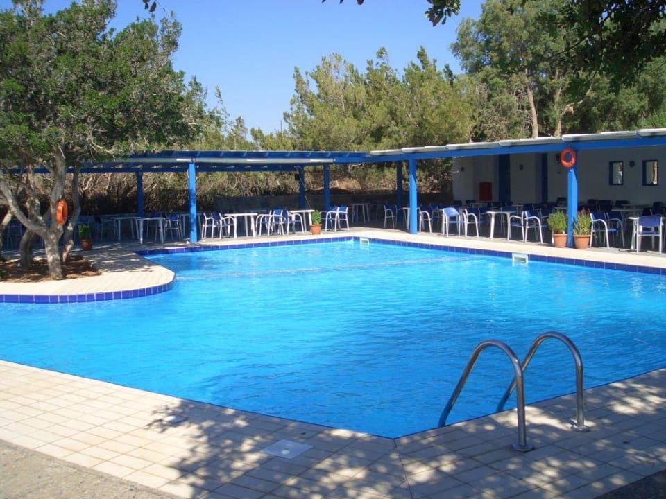Pool Hotel Kakkos Bay