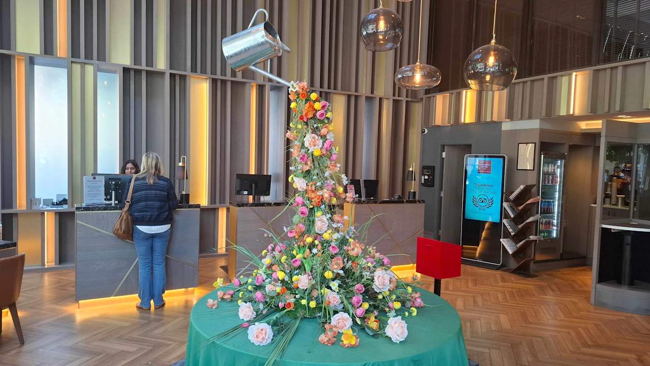 Lobby Leonardo Royal London Tower Bridge