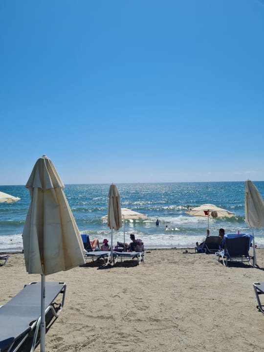 Strand Wave Resort