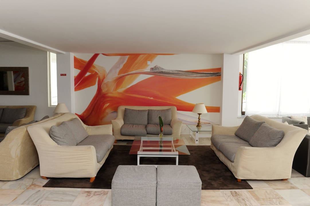 Lobby Dorisol Estrelicia Hotel