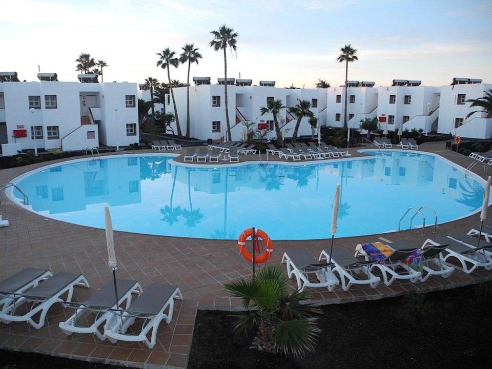 Der obere, ruhige Pool am frühen Morgen LABRANDA Bahía de Lobos