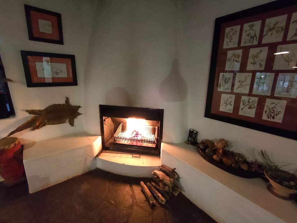 Gastro Hotel Eningu Clay-House Lodge