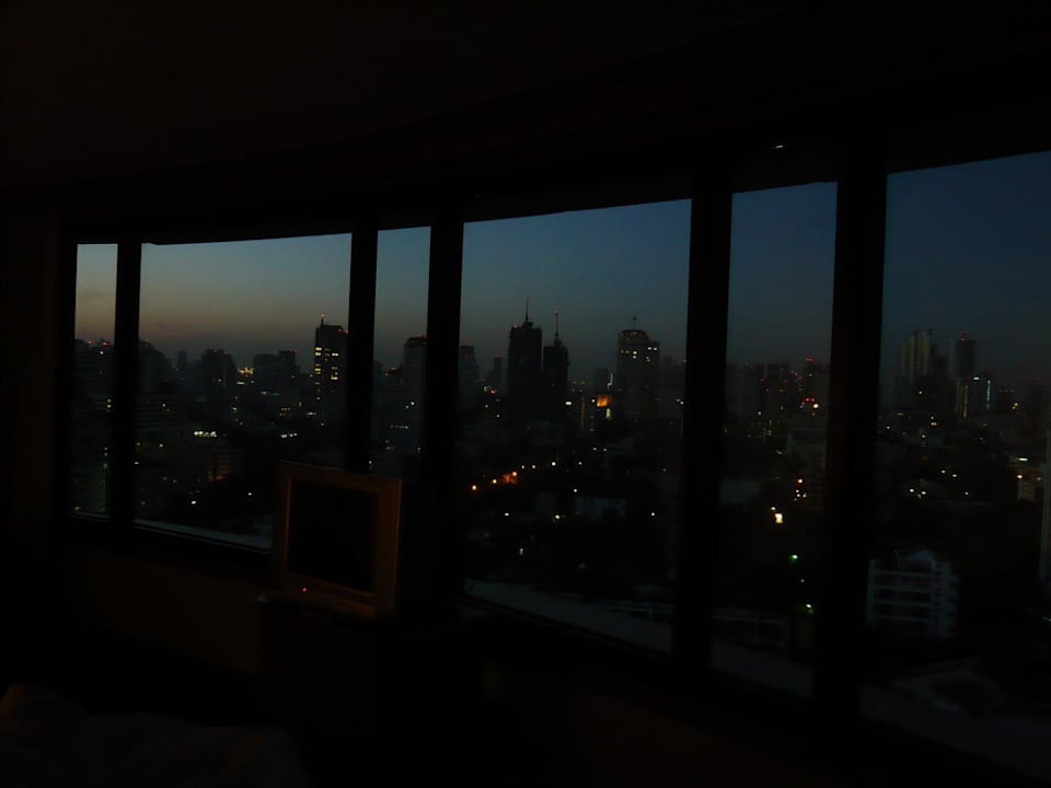 Am Morgen Grand Mercure Bangkok Atrium